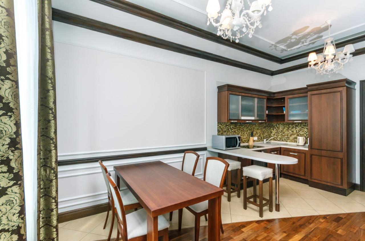 Vip Apartment. Kreshatik, Maidan Nezavisimosti. Kyiv Exterior photo